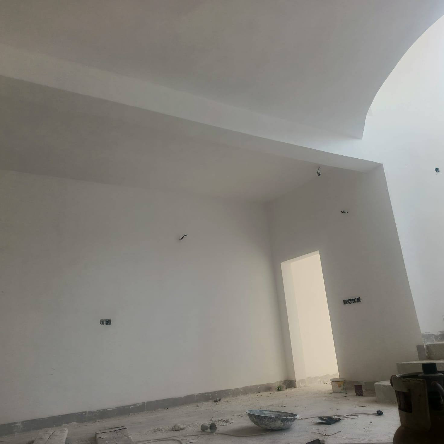 كادر لبخ من الموصل شقل شرط مصاطر ونضافه وتقان بل عمل وحالين متواجد في الفرسان /***********
