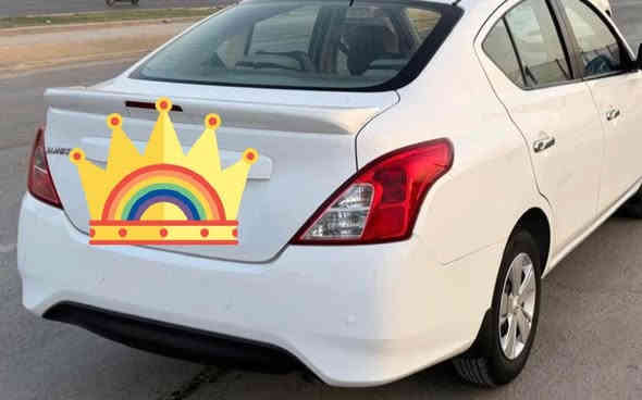 السلام عليكم نيسان صني رقم بغداد موديل 25. داخل بيجي أخت الزيرو ماشيه 20الف بسمي الموصفات شاشه تبريد قطعتين جام كهرباء مكفوله من الشخط ومن الزلغ ومن الرصعه وضع شركه الله شاهد  السعر 130وبي مجال بسيط مكاني بغداد الغزاليه هذا رقمي ‭0777 231 4502‬
