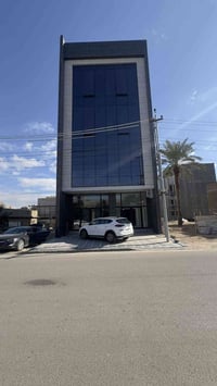 حي الجامعة • ٢٥٢م لكل طابق • كاميرات وسستم صوت