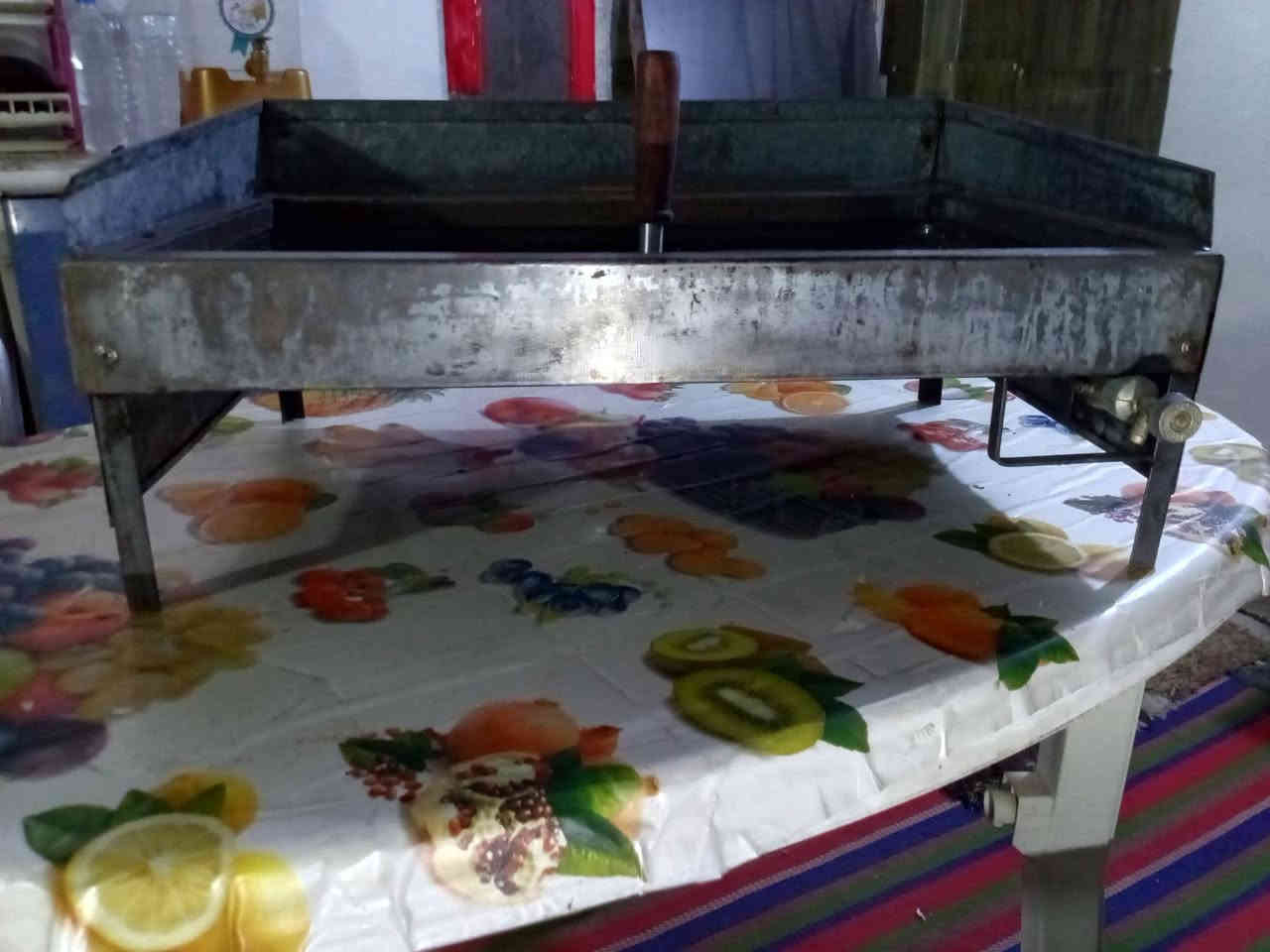 السلام عليكم اخوان للبيع مشويه مال بركر نضيفه
السعر : ب100 وبيها مجال للشراي 
العنوان: بغداد الامين 
ه‍ : *********** 
تواصل وتدلل وتحياتي للجميع 🌹
