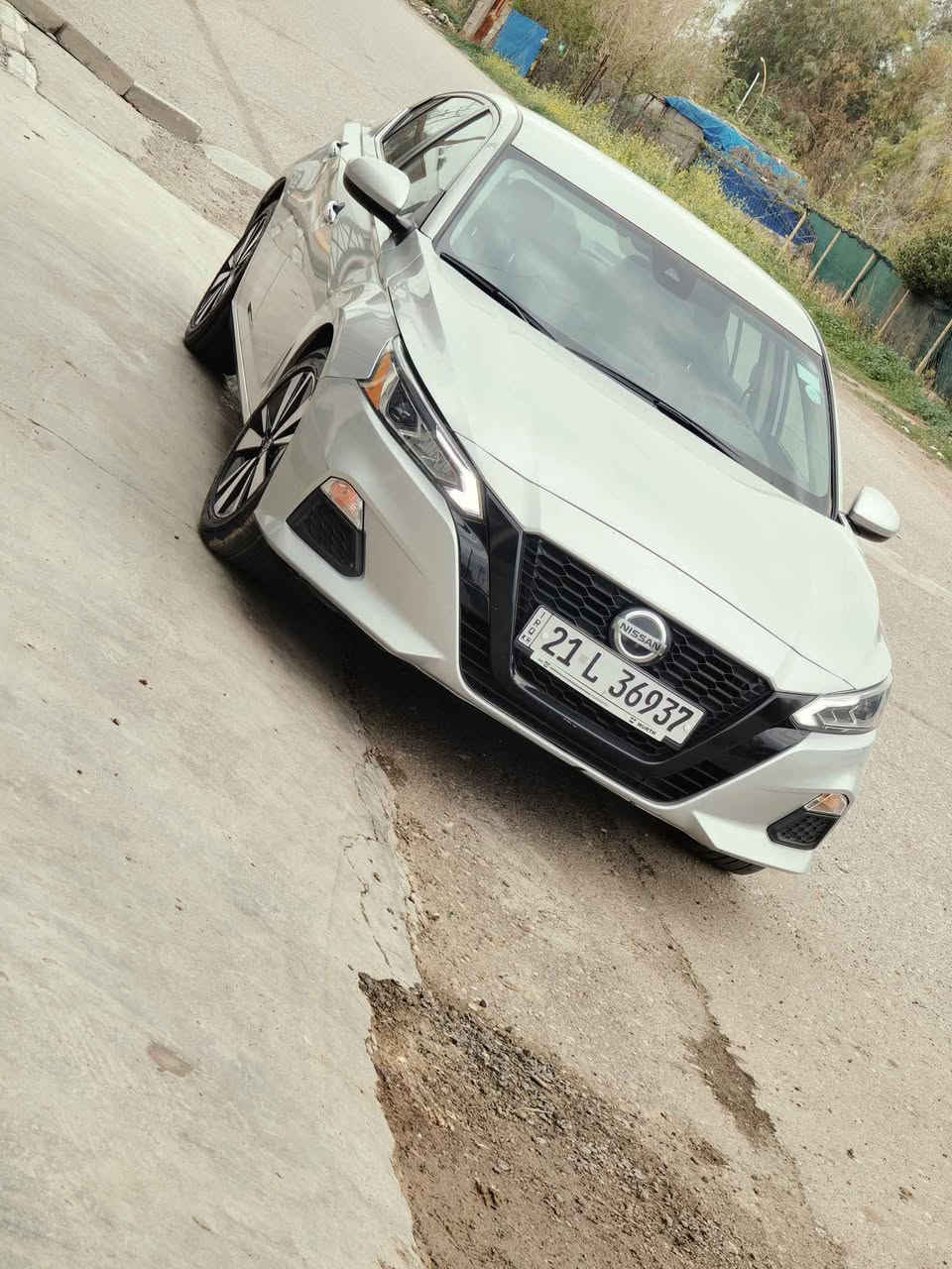 سلام عليكم اخوان نيسان التيما موديل 2022 sv  سيارة كلش نضيفة ضربته جاملغ سكن امبدل بلادي نفس اللون 4 طايرات جديدة اصلي ماشية 63الف كيلو بي كوبون بانزين   ***********  خابر تشلع عيوني بي واتساب الرقم مكان كركوك قضاء داقوق دكوك, كركوك
