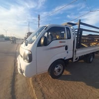 كيا فحل مفتوح 4000s ١.موديل 2017 ٢.ضرر فقط باب السكن الربع الجوه مال ب...