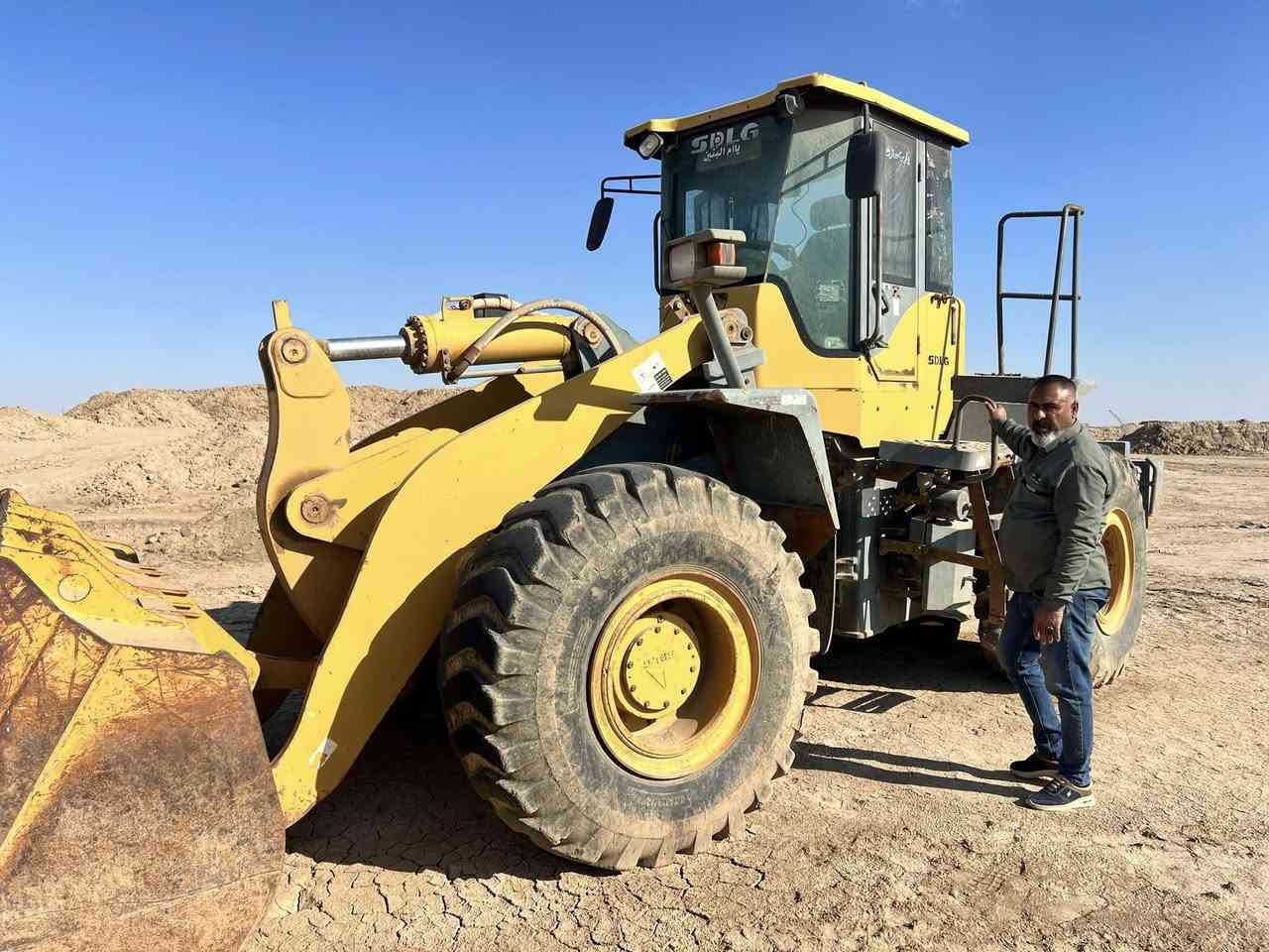 السلام عليكم من رخصة الأدمن
شفل صيني  ال جي تحويل   موديل ٢٠١١بس محرك كايم والباقي كله بلادي /***********حجم ٥٦ يرهم مراوس
