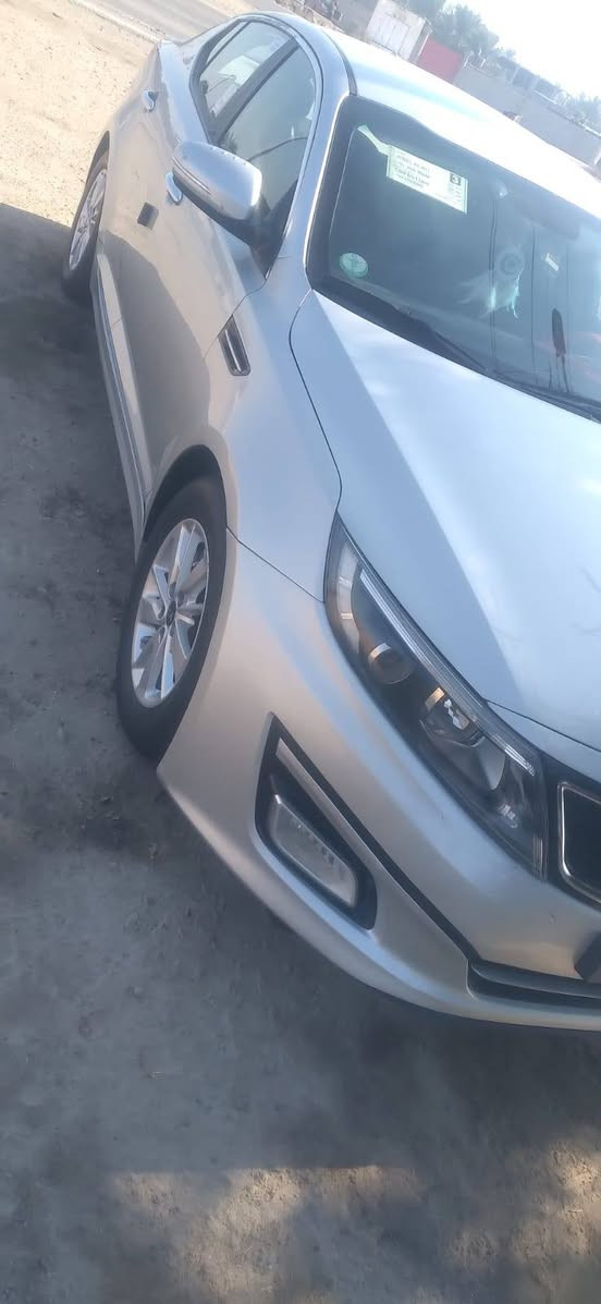 اوبتيما وارد كندي 2015 مكينه دوش مكفوله ضربه وصبغ جاهزه السياره بصره تحويل لسعر 120 اي ستفسار تصل على الرقم مكلف   بالنشر ***********
