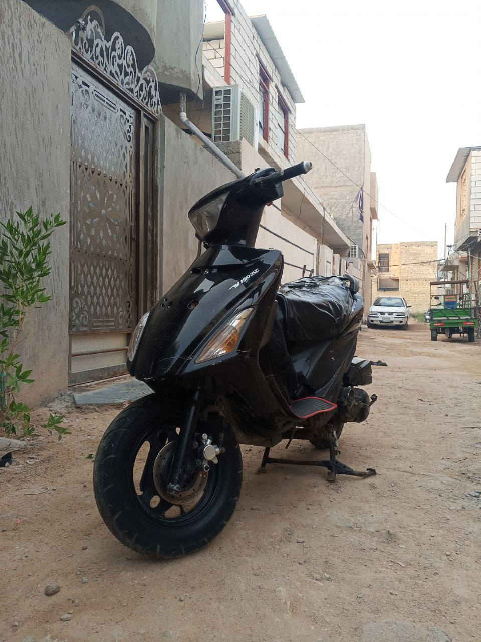 دراجة ادرس للبيع 
محركك ناعم تجفيت جديد 
كلجات و قايش جدد 
كابريتر جديدة مال حاوية 
سلف وباتري جدد 
الدراجه حاليا طافية بسبب الراجز مال سلف 
تصليحها يكلف 35 الف
السعر 150 وبيها مجال حك الجيه 
المكان كربلاء حي العسكري قرب مدرسة السيدة رقية


**إذا كنت صاحب هذا الإعلان وتريد حذفه لأي سبب، رجاءا أرسل رسالة إلى الدعم الفني**