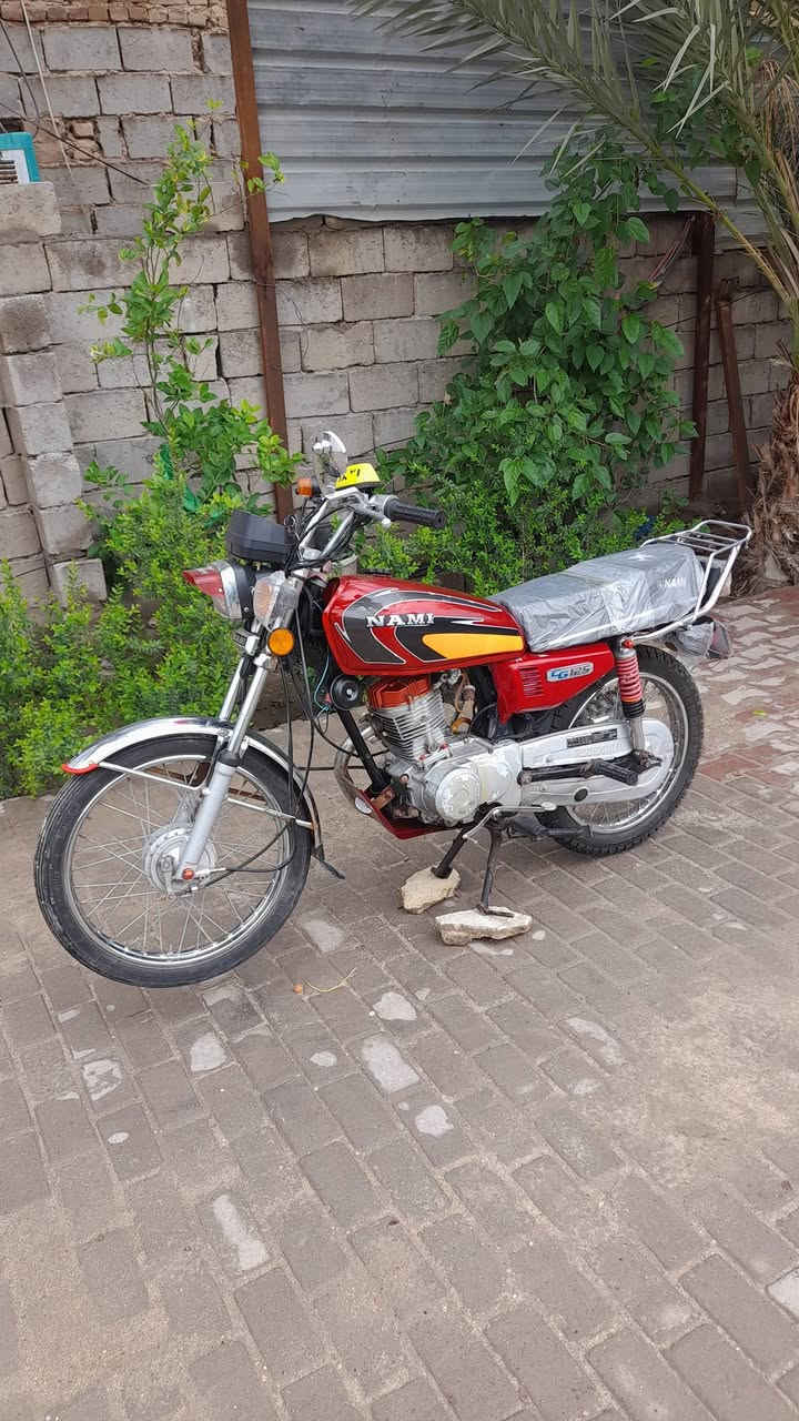 للبيع اربعه كير اوراق شلامجه محرك اخرس شلعه معدل فول كهربائيات شغاله دراجه نضيفه السعر ب٤٢٥ وبيهة مجال حك الجيه  المكان كربلاء شارع بغداد قرب سيد الوصياء عمود١٢٨ لستفسار على الرقم ***********
