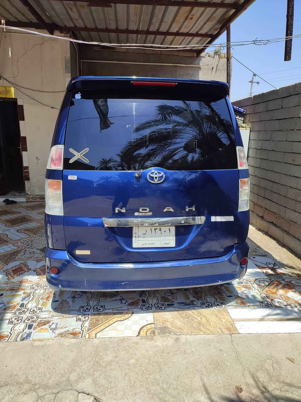 السلام عليكم اخوتي عندي نوها معلايه السعر ٦٥ وبيه مجال رقم بصره تبريد تدفئه كله شغاله حداديه جيده تخم تاير  مكاني البصره المدينه ***********
