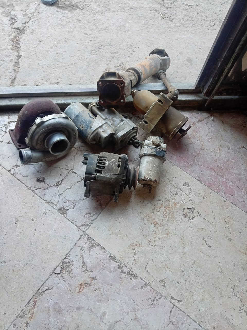 غراض بركنز لبيع رقم هاتف ***********
