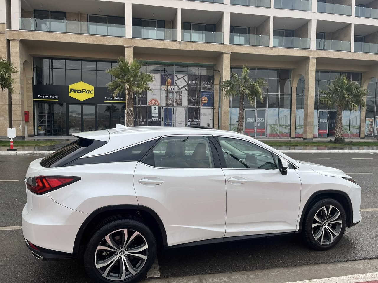 سلام عليكم
ليكزز RX 350 موديل ٢٠٢٢ فول مواصفات بدون صبخ 
٢٥ الف ميل ماشية 
سعر ٣١٠ وةرةقة و مجال بسيط مكاني سليمانية رقم تلفون 
***********

2T2HZMAA1NC224197
