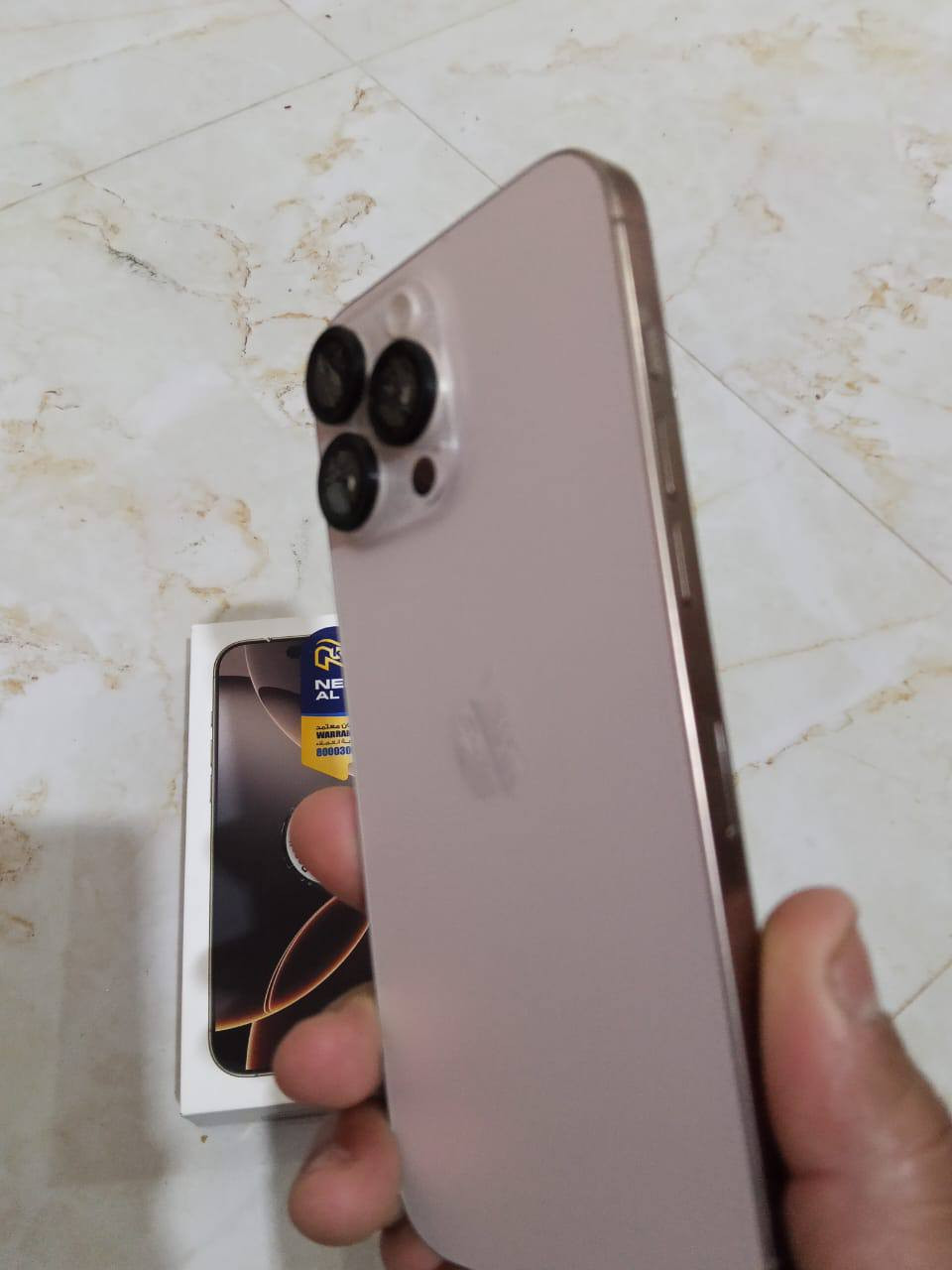 السلام عليكم 
أيفون 16 برو ماكس الذاكرة 256 البطارية 100مكفول عدد دورات الشحن 250 شحنة جهاز نضيف 100%أستخدام شي قليل مكان واسط الكوت اتصال ع الرقم ***********
