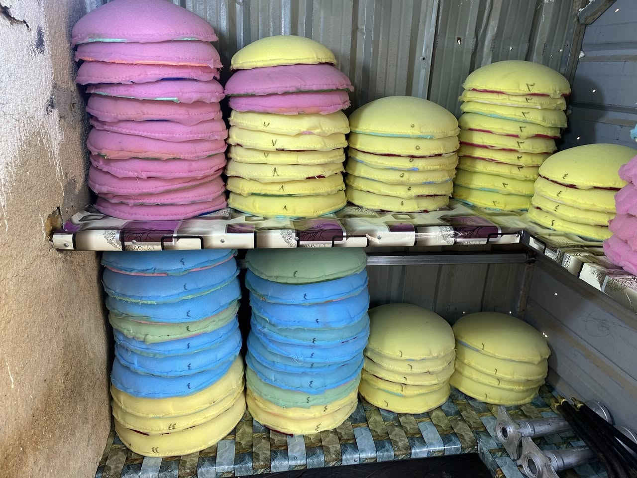 سلام عليكم طبكيات تفتوني محير دبل كل الاحجام ماشات بريمزات نفط وغاز طابوك حراري يوجد توصيل لكل المحافظات ***********
