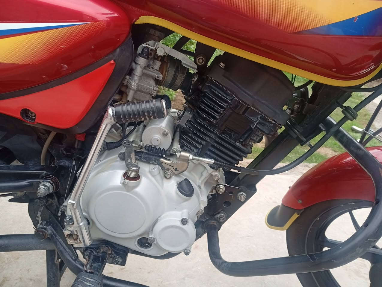 سلام وعليكم دراجة موديل 23 5اوراق أصولي دراجة احلة من صورة نضيفة كلش السعر مليون 1300وبيهة مجال قليل التصال ***********دلل
