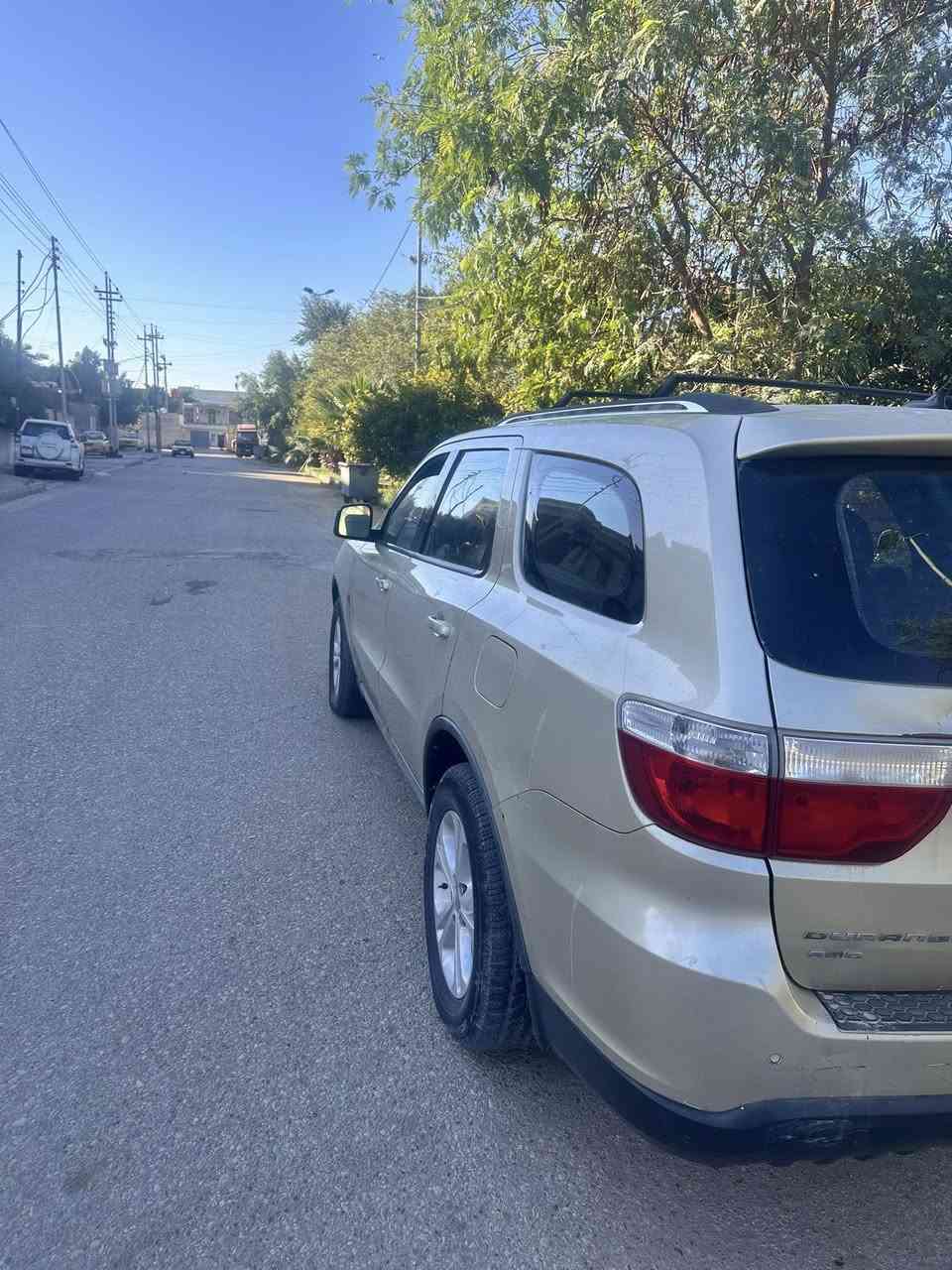 شلونكم شباب دونكو موديل 12 لبيع سياره بدون ايرباك ولافتح  سياره جاهزه رقم بغداد بسمي بيه صبغ بل خشم جاملغ امامي كد شبر وبيه صبغ بل باب الصندوك جوه  سعره 158 وببه مجال الرقم لتصال *********** مكاني عماره
