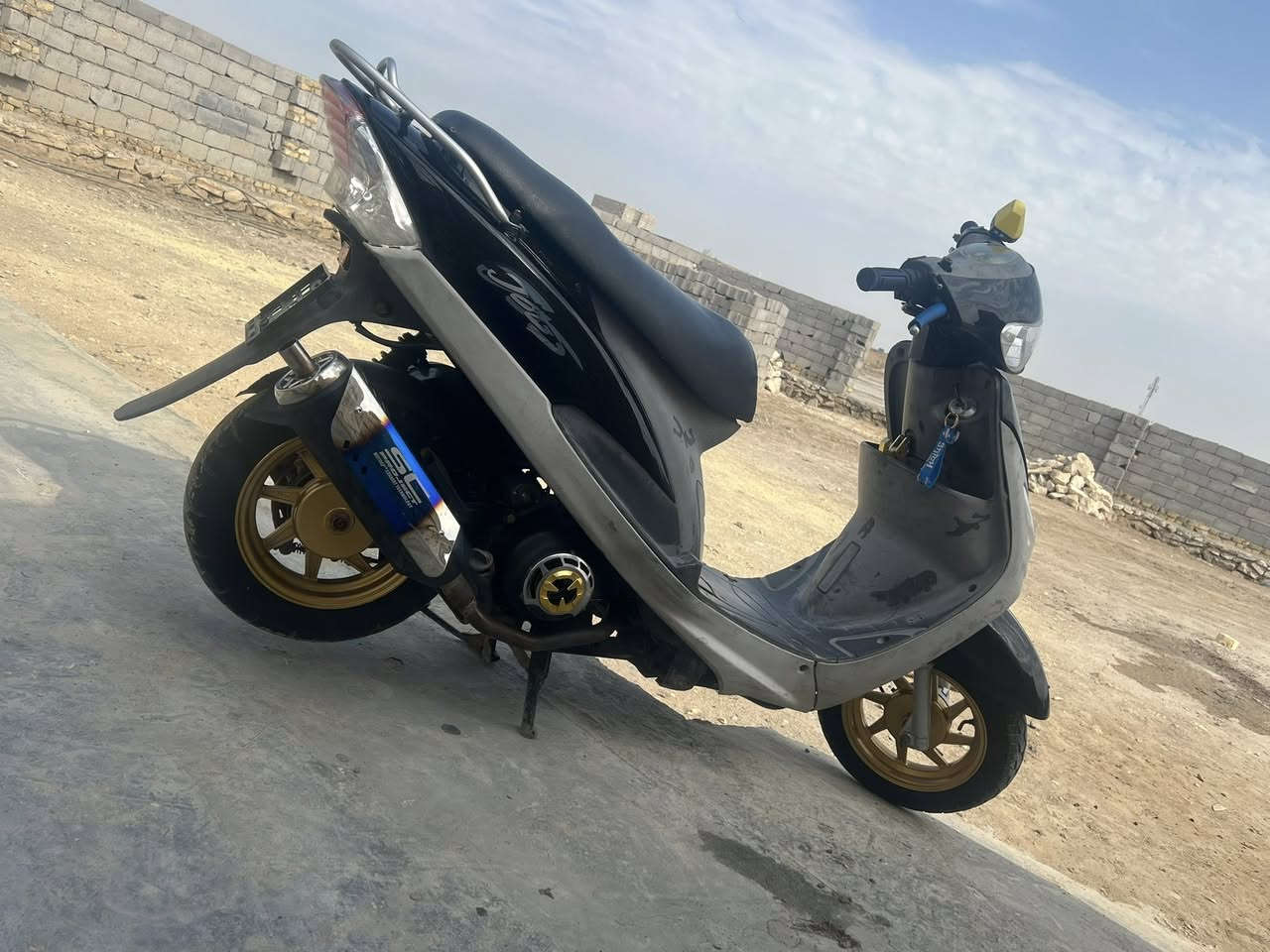 دراجه ماكس منغولي للبيع دراجه كفاله عامه وياله نجمه السعر700وبيها مجال مكاني السماوه مركز
***********
