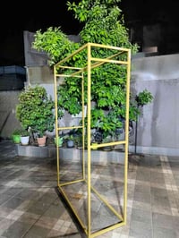 ستاندات حديد • غير مستعمله • ١م٢٥×٢م