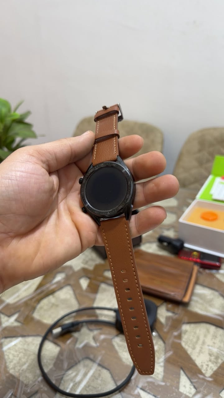 تحية طيبة مجموعة اغراض كله اصلي والاغلبية جديد غير مستخدم تفيد الي على باب الله واسعارهم جوه البلاش بس الساعة قيمتها 25 الف بدون العلبه في السوك  والبور بنك الهونر سعرة 20 الى 25 يعني بقطعتين فقط طالعة فلوس الاغراض الاخرى والقطع الاخرى هي تتكلم السعر 50 الف قفل


**إذا كنت صاحب هذا الإعلان وتريد حذفه لأي سبب، رجاءا أرسل رسالة إلى الدعم الفني**