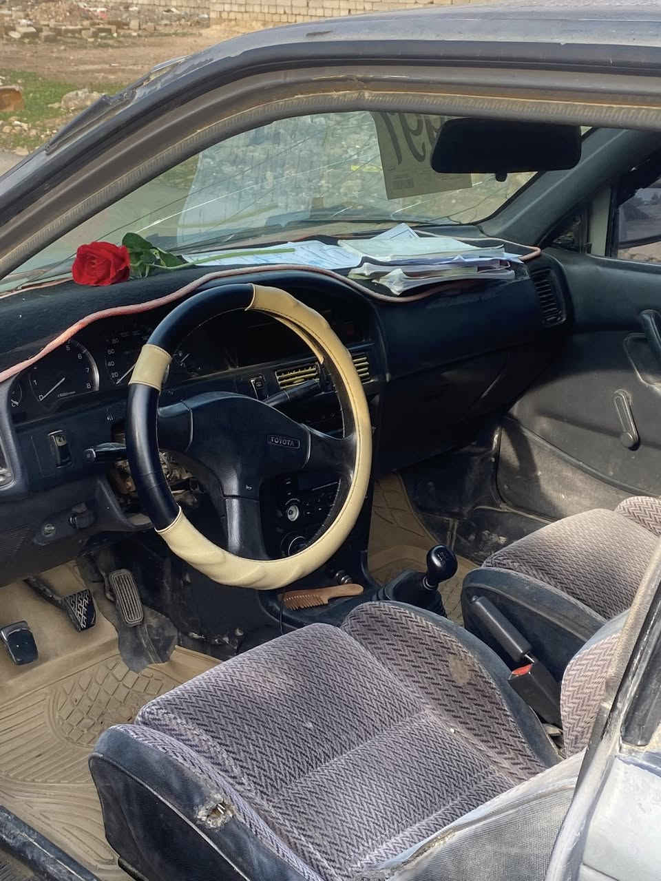 كورلا للبيع
السعر ١٤
***********
