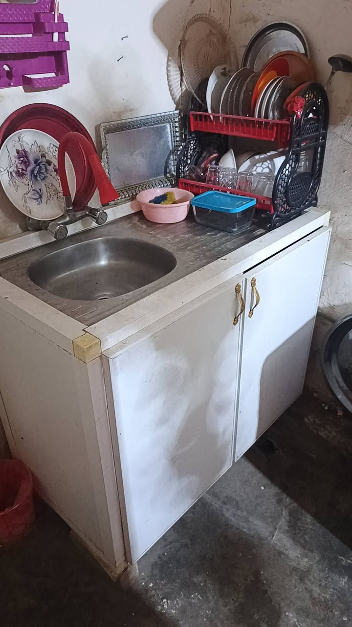 كاونتر وسنك للبيع السعر ٢٥٠ مكاني كركوك تسعين رقمي ***********
