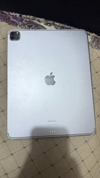 ايباد12 الجيل السادسM2 الذاكرة128 سعر850 ما متواجت فيس رقمي07723242801