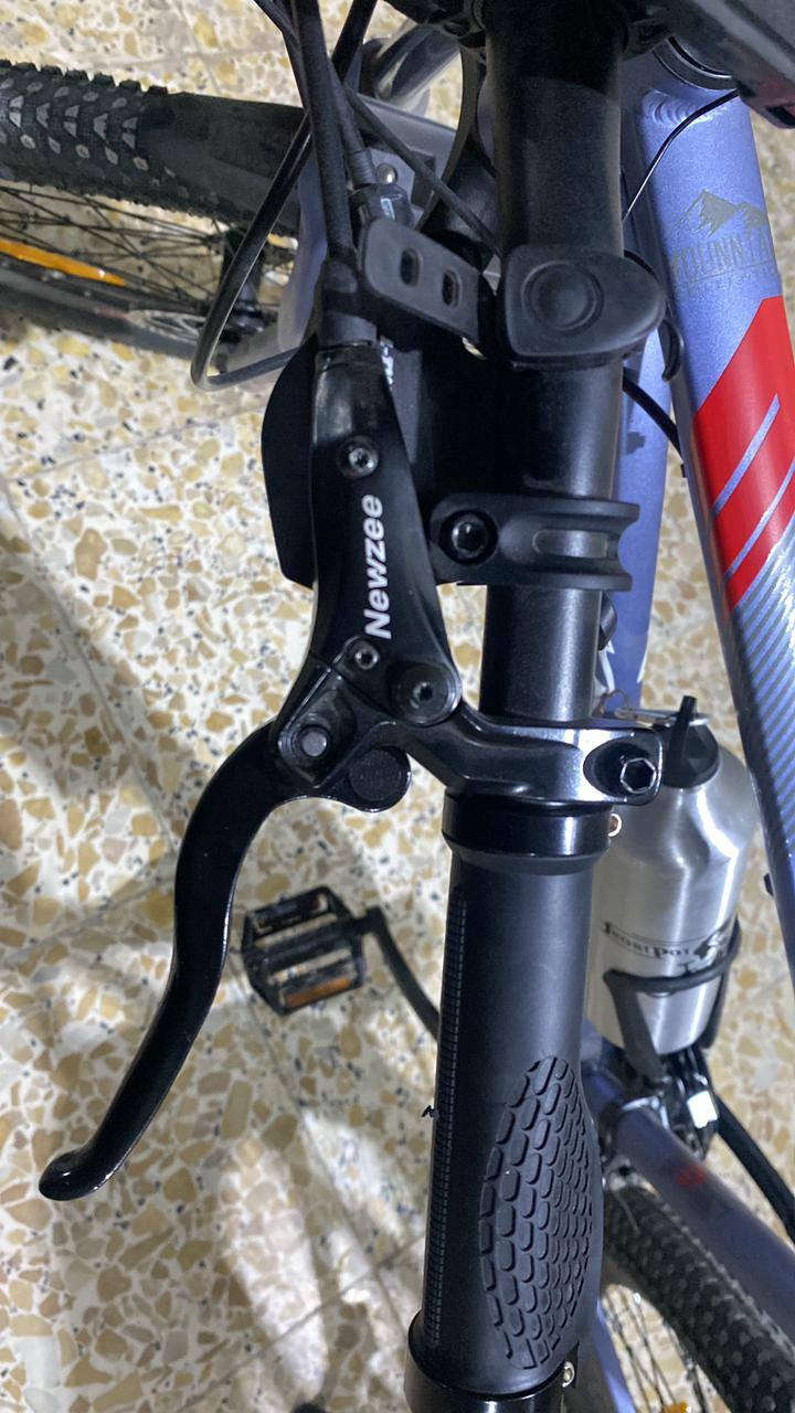 بايسكل SRT جديد 
كير خلفي 7 نمر 
كير امامي 3 نمر 
نقص بريكات عطلانه فقط
السعر 145 
***********
