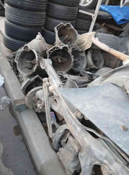 السلام عليكم غراض بي ام تفصيخ كلشي متوفر العنوان بغداد معسكر رشيد الكراده للاستفسار  اتصل على الرقم ***********
