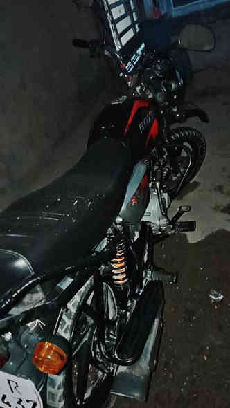 بوكسر 2023 ماشية 36 بغداد الامين 
السعر 2250 
مرقم لوحتين انكليزي ب اسمي
