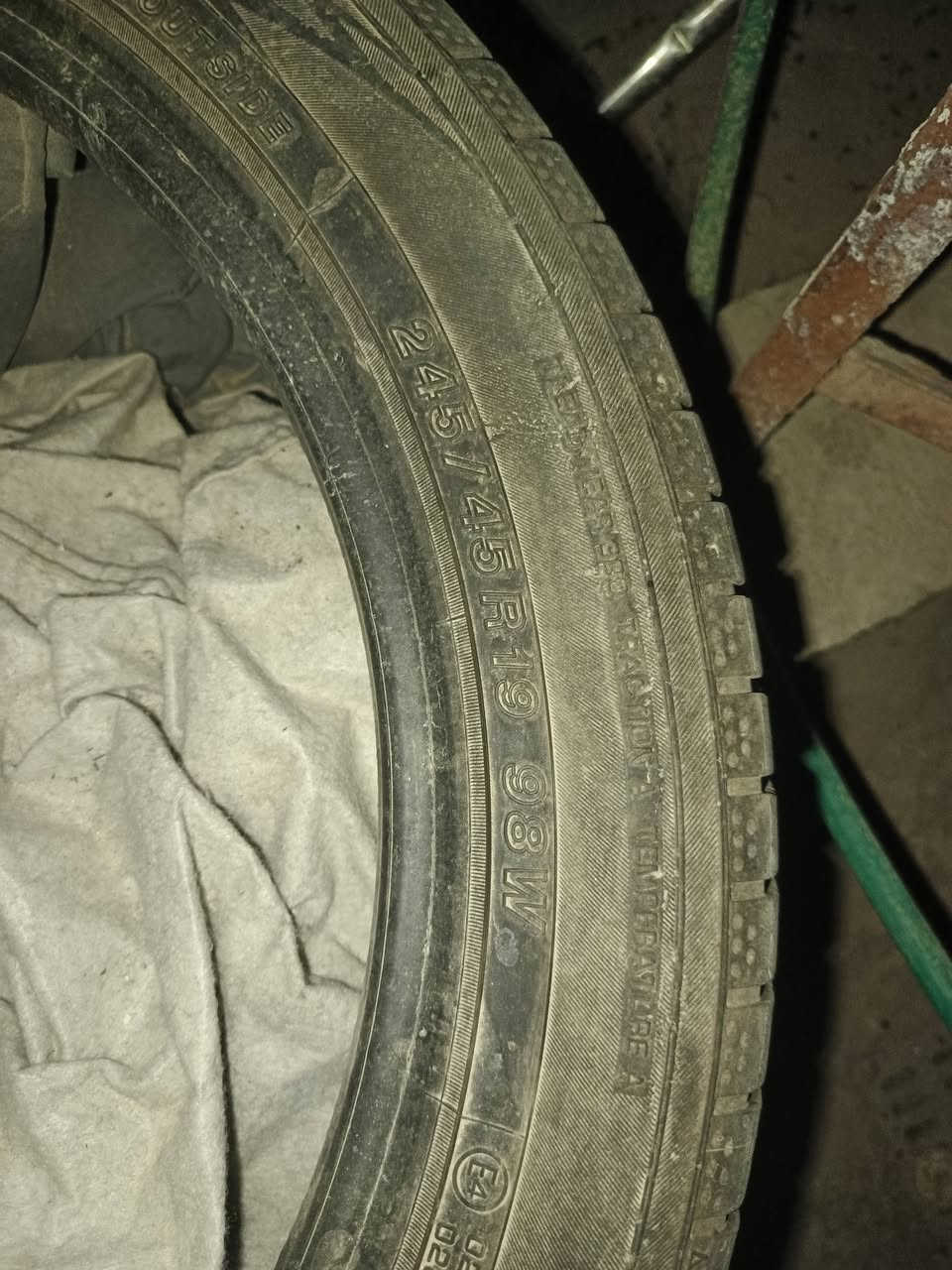 تايرات 19 تاريخ نهاية ال24
نضاف كلش يوكوهاما ياباني 
نضافه 75 بالميه 
السعر 90 وبيهن مجال قليل 
بغداد الامين الثانيه 
***********
