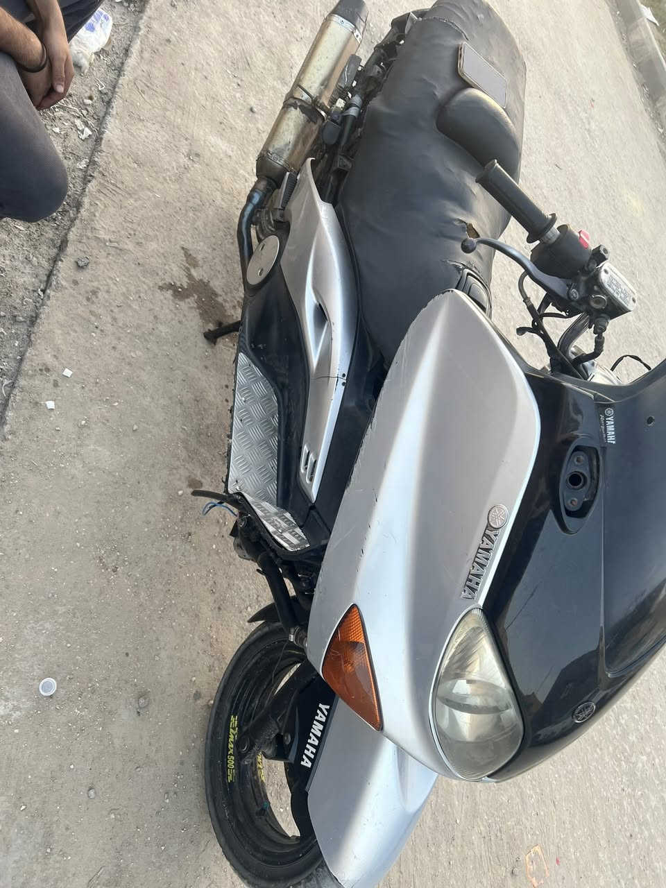 تي ماكس 2007 للبيع بيهة ضربه من وره ومعدله نقصهة بس صفاحيات. وبك لايت  شغاله نكره سلف دراجه كامله  ***********/السعر 8وبيهة مجال
