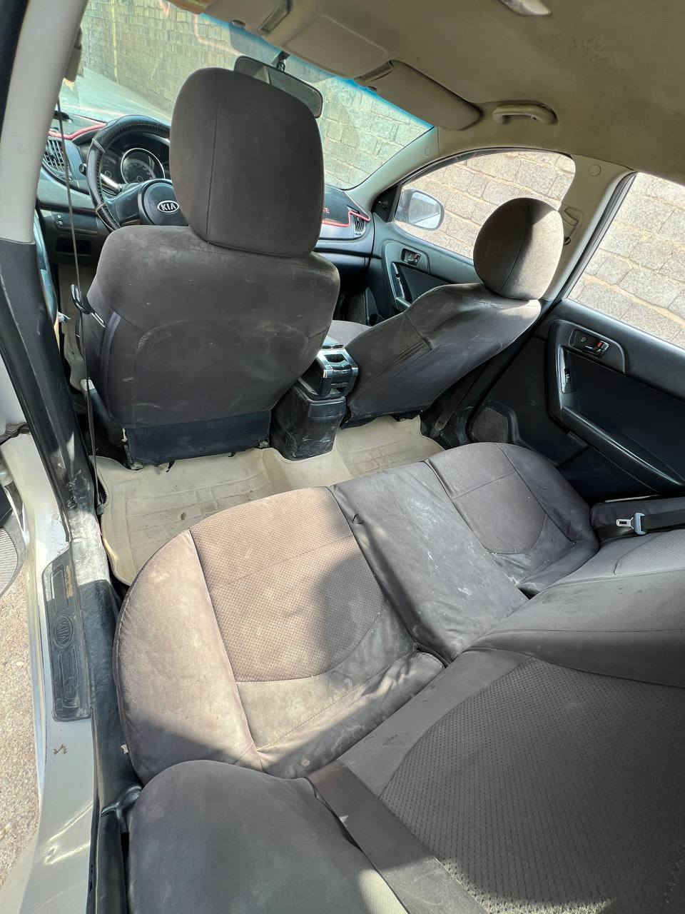 بسم الله الرحمن الرحيم
سياره سيراتو
2011
صبغ احزام
سعر 85 بيه مجال
رقمي ***********
