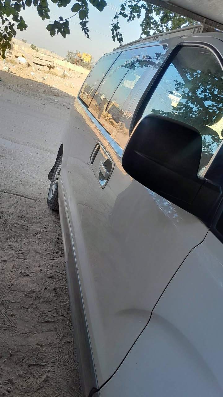 سلام عليكم 
ستاركس ١٨ محور  مسكر اوتوماتيك مكفوله بس خشم جاملغ صبغ رقم كربلاء بسمي ***********
