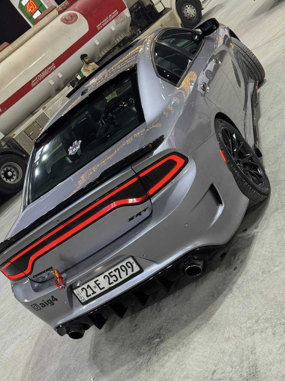 النوادر_بس_يمنا
دودج جـارجر ( SRT - أصل ) 👻🩶
الموديل: [ 2015 ]
المحرك: [ V8 / 6.4 ] 🌪️
الگير: [ أوتوماتيك ]
الممشى: [ 70 الف ]
اللون : [ سلفر - فضي ] 🪙
الحالة: [ السيـارة خليجي وكاله هارلهم كار بيها صبغ قبق الجنطه وشبر فقط  جاملغ خلفي بدون اي دواخل كلير فقط بسبب وشم ]

[ الـــــمـــواصــفـــــات ]

- فتحة سقف 
- رادار أمامي 
- فجوج بريـك بريمبو 6 بستم امامي و 4 بستم خلفي 
- شاشة كبيرة 
- كار بلي 
- كاميرا 
- بصمة تشغيل + تشغيل عن بعد 
- سستم سماعات ( البايـن ) 
- مقاعد جلد 
- مقاعد كهربائية 
- مقاعد خزن ميموري 
- مقاعد تدفئة + تبريد
- والسيـارة فووول مواصفات للأخير 1 / 1 

[ الاضـــــــافــــــاات ]

- هدرز
- منظومة ميثانول
برمجه مصطفى ايكل 
فول هوائيات 
بلكات NGK
مسطره نوزلات
منضومه فيول بم جديده

السعر/198 وبيها مجال لاتقارنها بل مهجومات 
فدوه اروحلك السياره جديده ومتعبانه نقص مبيها ترهم مراوس هم 
 

الموقع: [ بغـداد / الاعضميه/او صليخ ] 📍

للتواصل واتس اب او اتصال : [ *********** ]

#للبيع #دودج_تشارجر #اس_ار_تي
