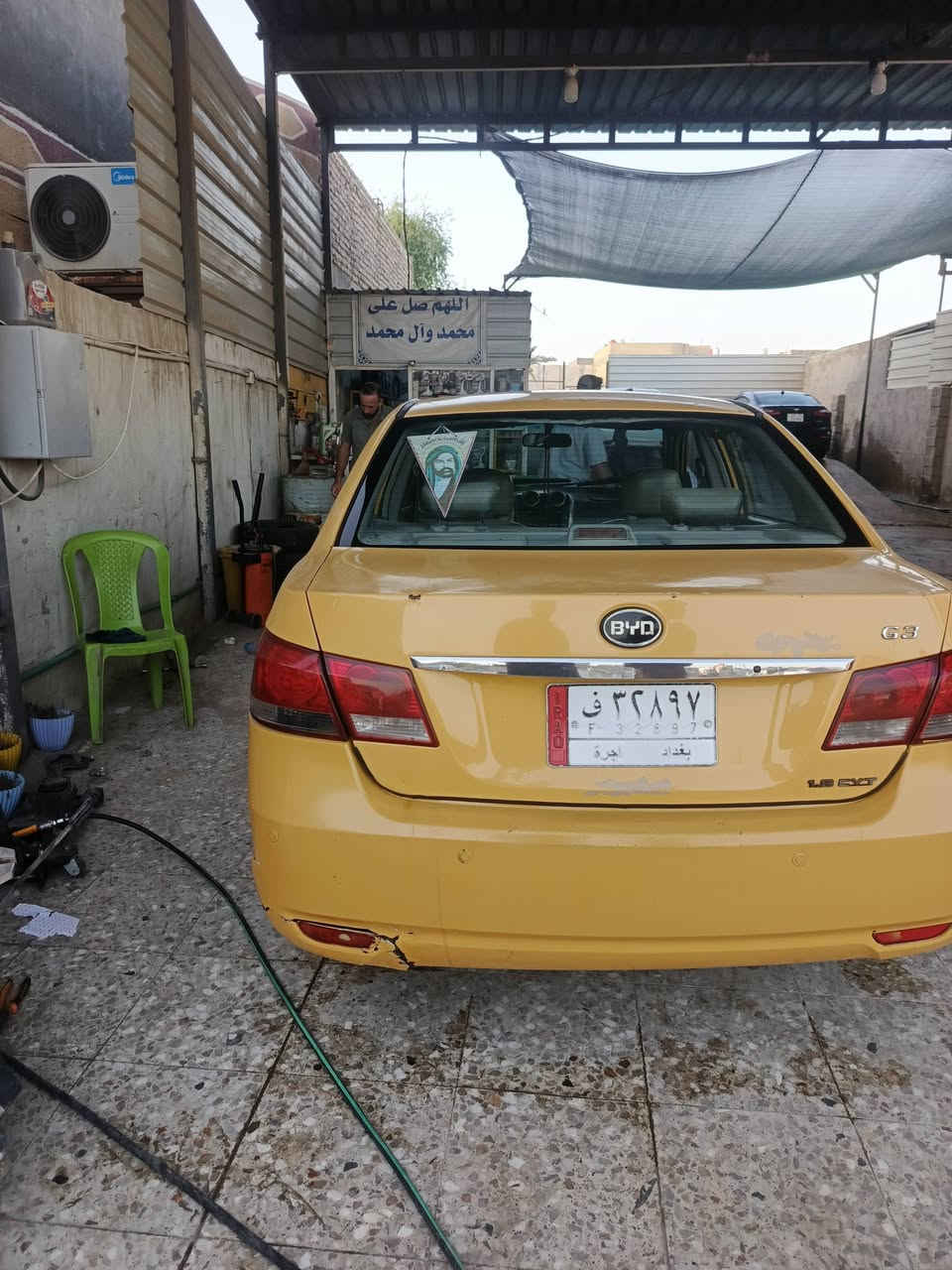 السلام عليكم بيوايدي g3 مديل ١٤ سياره كهربائية كلها شغال مكينه وكير وحداديه خير من الله كله جديد رقم بغداد سنويه ماسقطه فتحه شغاله مكينه وكير هونده بيها ضربه بجاملغ فقط عنوان بابل سعرها 40وبيها مجال رقم ***********
