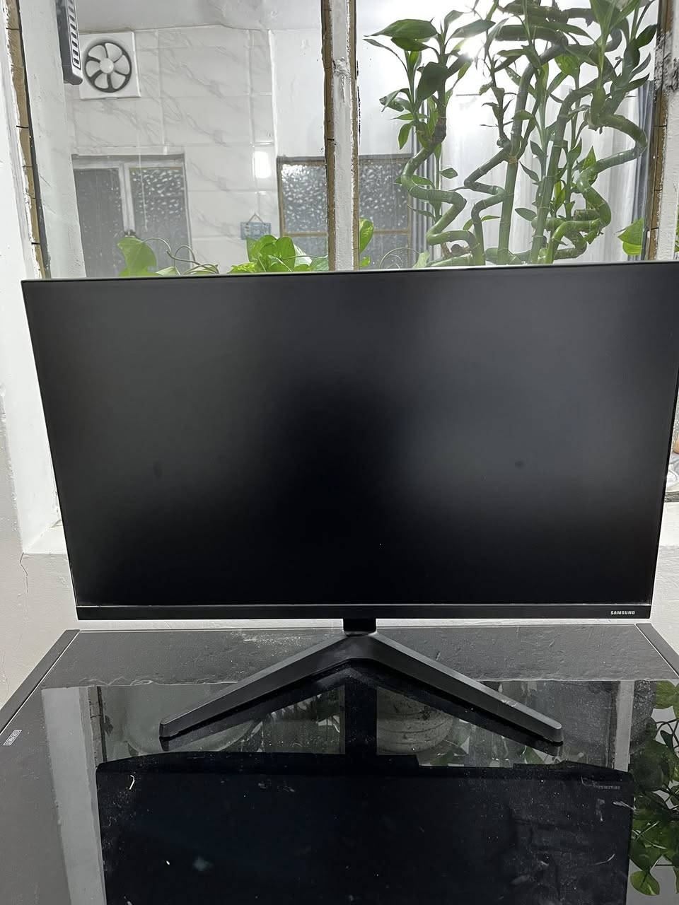 Samsung F27T350FHM
• الحجم: 27 إنج
Full HD 1920x1080 :الدقة •
• نوع البانل: IPS
• التردد: 75HZ
• زمن الاستجابة: 5ms
AMD FreeSync يدعم •
• المنافذ:
• HDMI
• VGA
بدون كارتونة 
موقع بغداد 
السعر 300الف


**إذا كنت صاحب هذا الإعلان وتريد حذفه لأي سبب، رجاءا أرسل رسالة إلى الدعم الفني**
