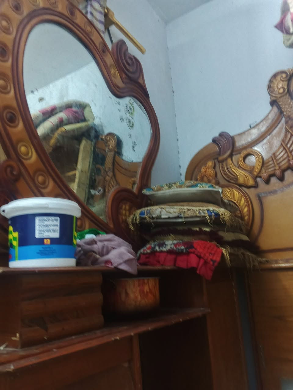 للبيع***********
