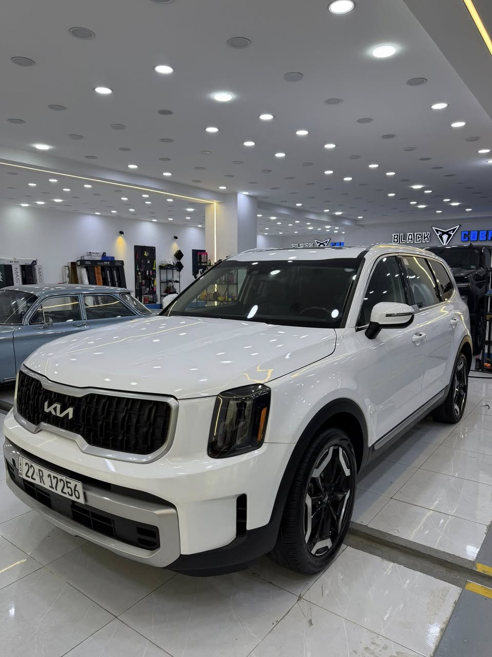 السلام عليكم
كيا تلورايد 2023
كلين بدون صبغ
ماشيه 42 الف مايل
رقم اربيل تحويل وكاله بنفس اليوم 
مكان السياره اربيل وفقط بيع اعتذر عن المراوس
السعر 300 ورقه 

***********
