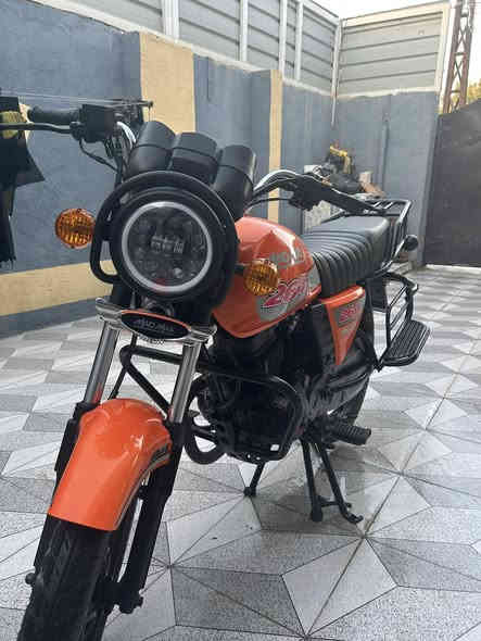 السلام عليكم 👋🏻
دايون 2025 200cc محرك CBF 
لون 🧡🍊 برتقالي 
دراجة خير من الله جديدة طالعة من المعرض قبل سبوعين 
سويجين 2 
دهن بترومين
السعر ( 1550 ) وبيها مجال
الهاتف ( *********** ) او واتساب
