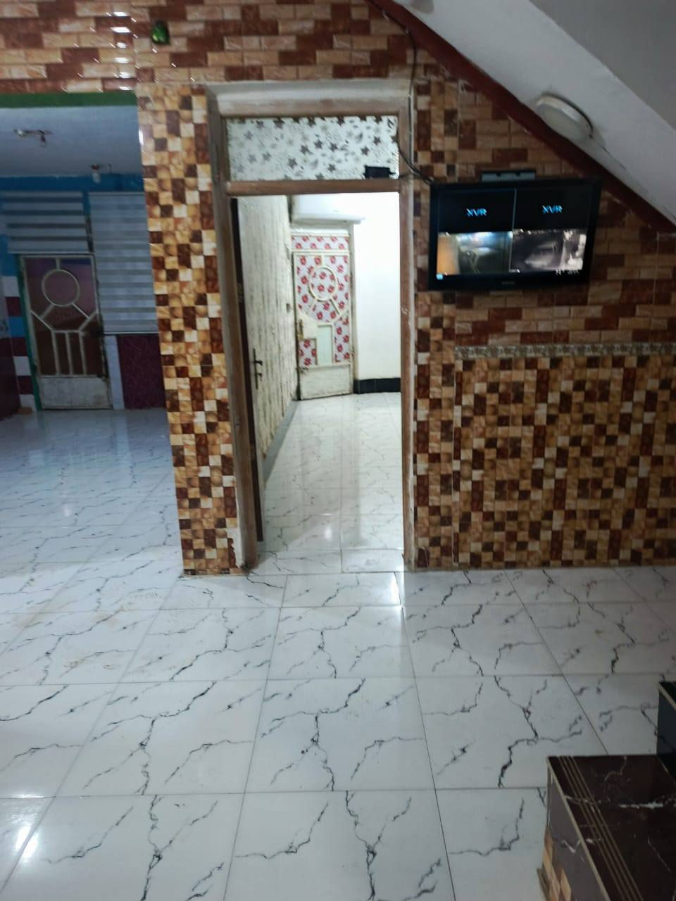 للبيع بيت ١٥٠ متر يحتوي على غرفتين نوم وصالة وصالة واستقبال ومطبخ بناء بلوك وصب السقف بناء حديث
حي زليزل
رابع فرع
للاستفسار 
***********
***********
