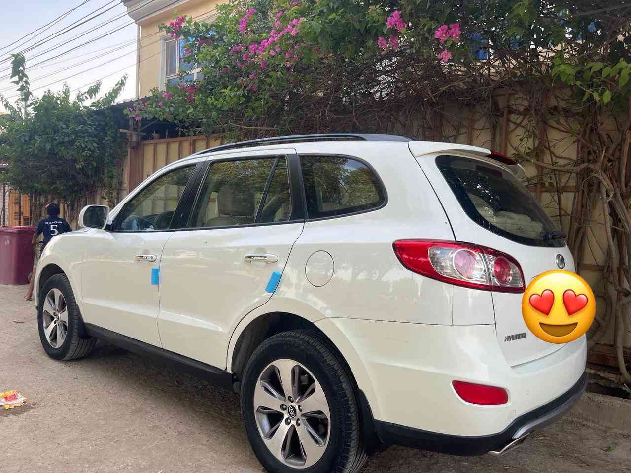 للبيع سيارة سنتافي 2012 خليجي
- السيارة بأسمي السنوية 
- (7) راكب محرك 6 سلندر
- مكفول كير محرك السونار موجود بالمنشور
- مكان ورقم السيارة بابل رقم إنكليزي
- سعرها ١٥٤ وبيها مجال
- السيارة ماشية (٢٢٩) الف حالياً 
• للاستفسار والتواصل :
١- واتساب ***********
٢- للاتصال على رقم الهاتف المحمول ***********
مآبي واتس .
