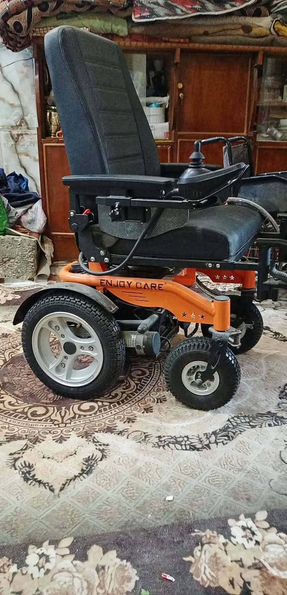 سلام عليكم
عربانه معوقين حجم كبير جديده للبيع عنوان حله 

***********
