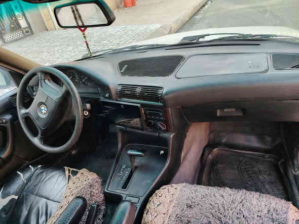 السلام عليكم
سياره للبيع موديل 91 
محرك 525 وراد ياباني جديد شرط 
كير توماتيك
سياره مابيها صبغ   مبدل بيها جاملغ بس
تبريد شغال  كهربائيات سياره شغاله كلها
باقي تفاصيل اتصل ع رقم
***********

السعر 55
