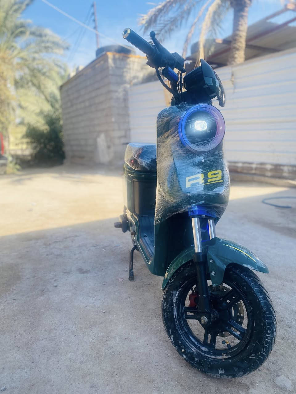 سلام عليكم دراجه شحن البيع مديل 2026 فول مواصفات كامله مكمله 5 بطاريات 32انبير  صارله 3اشهر من امطلعه اشاير بصمه اسويج كامله سعر 525 وبيه مجال حك الجيه العنوان بصره ابي الخصيب هاتف ***********
