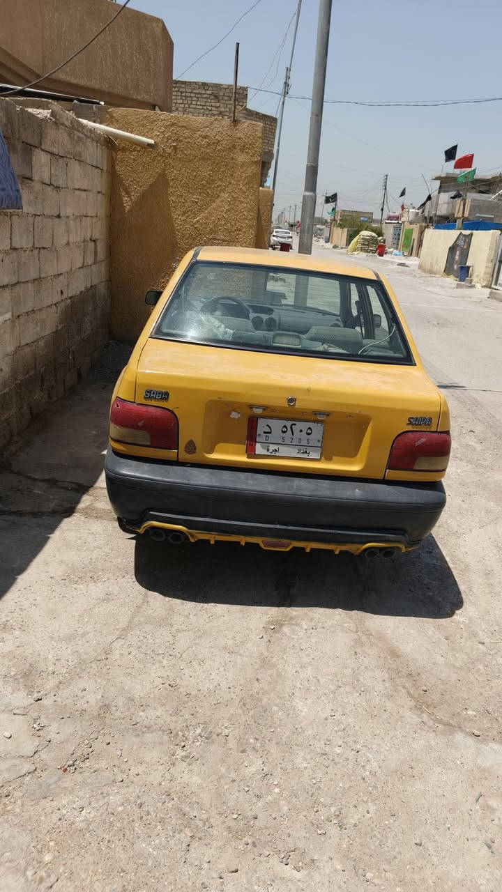 سايبه موديل 2011
 سنويه صاقطه عليه غرامه 300 الف تنقص من سعر السياره خط وبحث مصفره 
مكينه بيه تنقيص بس مابيه دخان مكان سياره بغداد قرب بسمايه السعر 15 ورقه شرط تحويل 

***********
