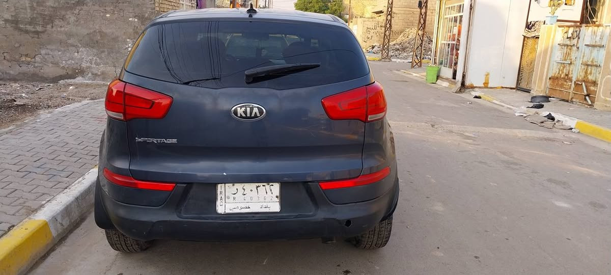 سبورتج 2014 امريكه تخم تير جديد
تبريد جديد صدر امامي خلفي جديد سياره ماشي 129 تفصيله بلسونر السعر 127 وبيه مجل سياره بسمي تحولي ثاني سياره بيه ماكنت جرارده مامتواجد بلفيس الشري يتصل واني بخدمته ***********
