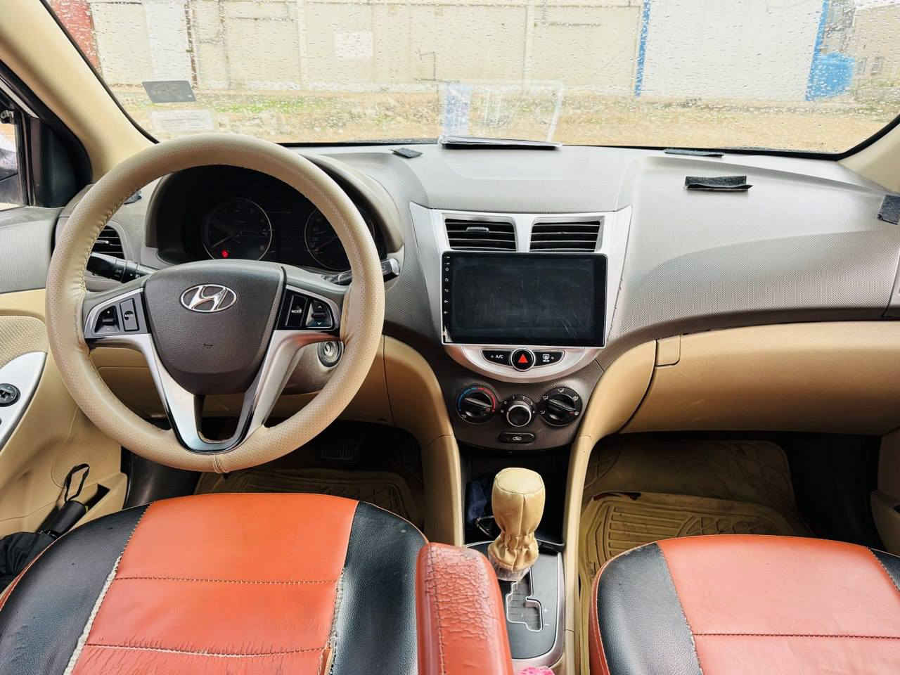 للبيع فقط .
اكسنت ٢٠١٣ خليجي مكينة ١٦٠٠ دوش دبل قطرة .

السيارة على وضع الشركة لحد الان جناي بأسمي شخصياً السنوية لغاية ٢٠٣٠ شرط التحويل ( اريد تحويل ) .

حداديه امامي خلفي جديد تخم تاير جديد السيارة بدون نقص استخدام موضف جناي شرط السونار .

السيارة كفالة عامة و السونار مرفق بالمنشور .

السعر ١٠٨ و بيها مجال بسيط عنواني 

بابل ناحية النيل 

***********
