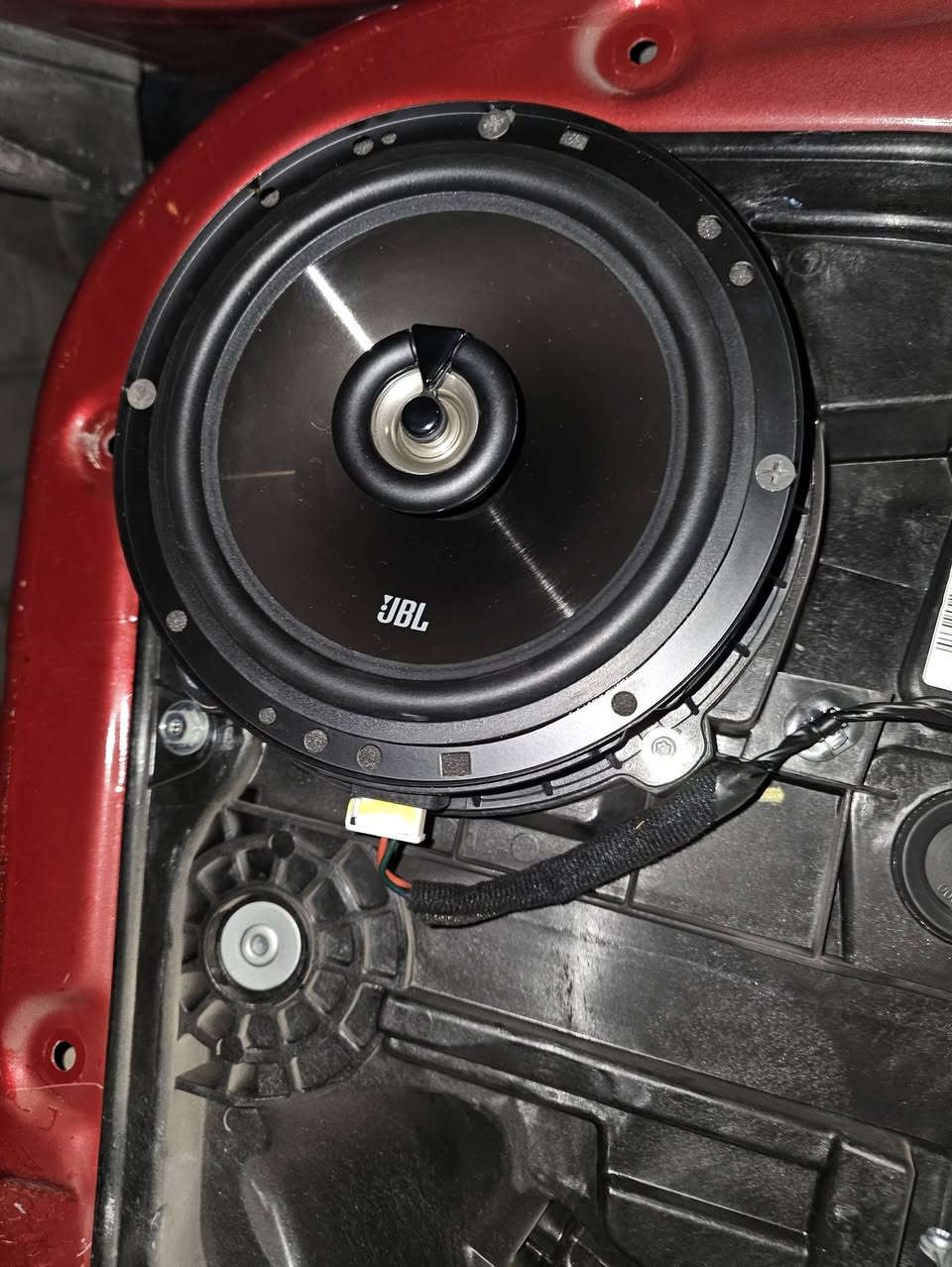 تم العمل على كيا سبورتج 🚘تم تبديل سماعات🔊 من عادي إلى احترافي🧨
من شركة JBL ستيج 2 الغنيه🌏 عن التعريف والنتيجه ابهرت الزبون المحترم🤩
يوجد شد جميع السستمات والسماعات والشاشات والمسجلات لجميع انواع السيارات 🚘🚕🚙مع الضمان💯
يوجد توصيل جميع محافظات العراق التوصيل مجاني🚛
مكاني بغداد *********** حسين ☎️📬
