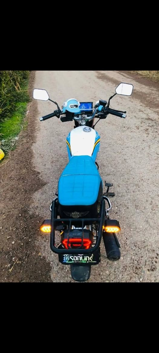 للبيع دراجه ايراني سولنك موديل ٢٥ مكينه ٢٠٠ سيسي مكفوله كفاله عامه  كير وممكينه خير من الله لا تنقيص ولا تبخير شلعه ومعدل أوراقه استنساخ مدفوعه گمرك  سعره ٨٥٠ وبيه مجال مكاني المحموديه ناحيه الرشيد 
رقمي ***********متواجد واتساب فقط
