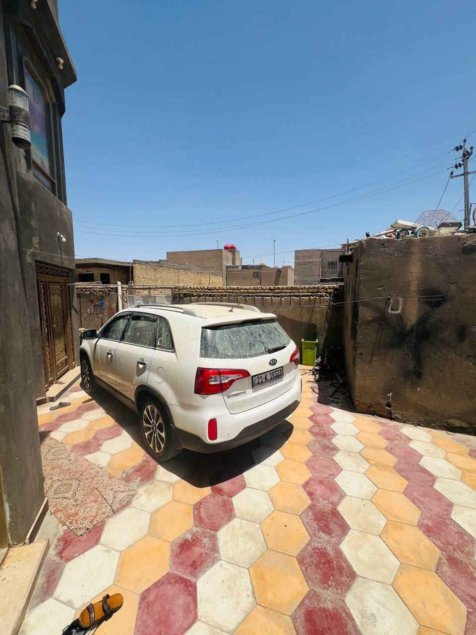 ‏السلام وعليكم
سورنتو ٢٠١٣خليجي كفاله عامه
السياره جديده مال جناي 
رقم سياره  سليمانيه بأسمي مداور ثاني يوم
مكان سياره سماوه
السعر 200 وبيهه مجال بسيط
اللاتصال /***********
المواصفات
بصمه 
بصمه ابواب 
4 سلندر
7 راكب 
3 قطع تبريد 
كشنات كهرباء
بردات خلفيه 
ترحيب عند الاقتراب 
تحديد مسار
نظام ترحيب 
حساسات خلفيه
اشاير بل مري 
كروز سرعة 
تحكم استرن
