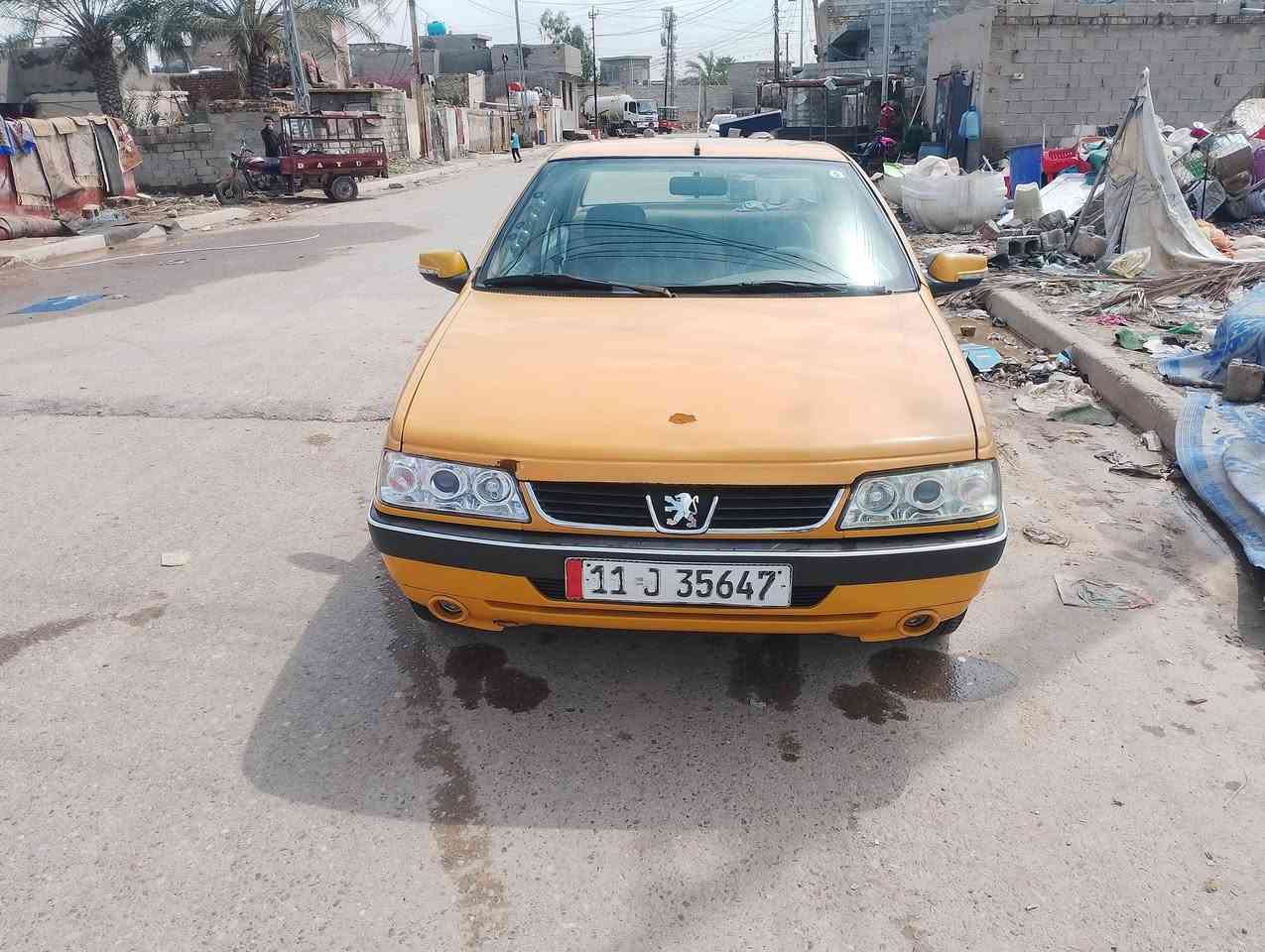 سلام عليكم بيجو لميس 2015سياره بيه بخشم جاملغ  بارد وبين باب سايق وجاملغ بارد سياره خير من الله مصفره هيئه وغرمات وهزه جديده بيه واتساب ***********بغداد حي اور
