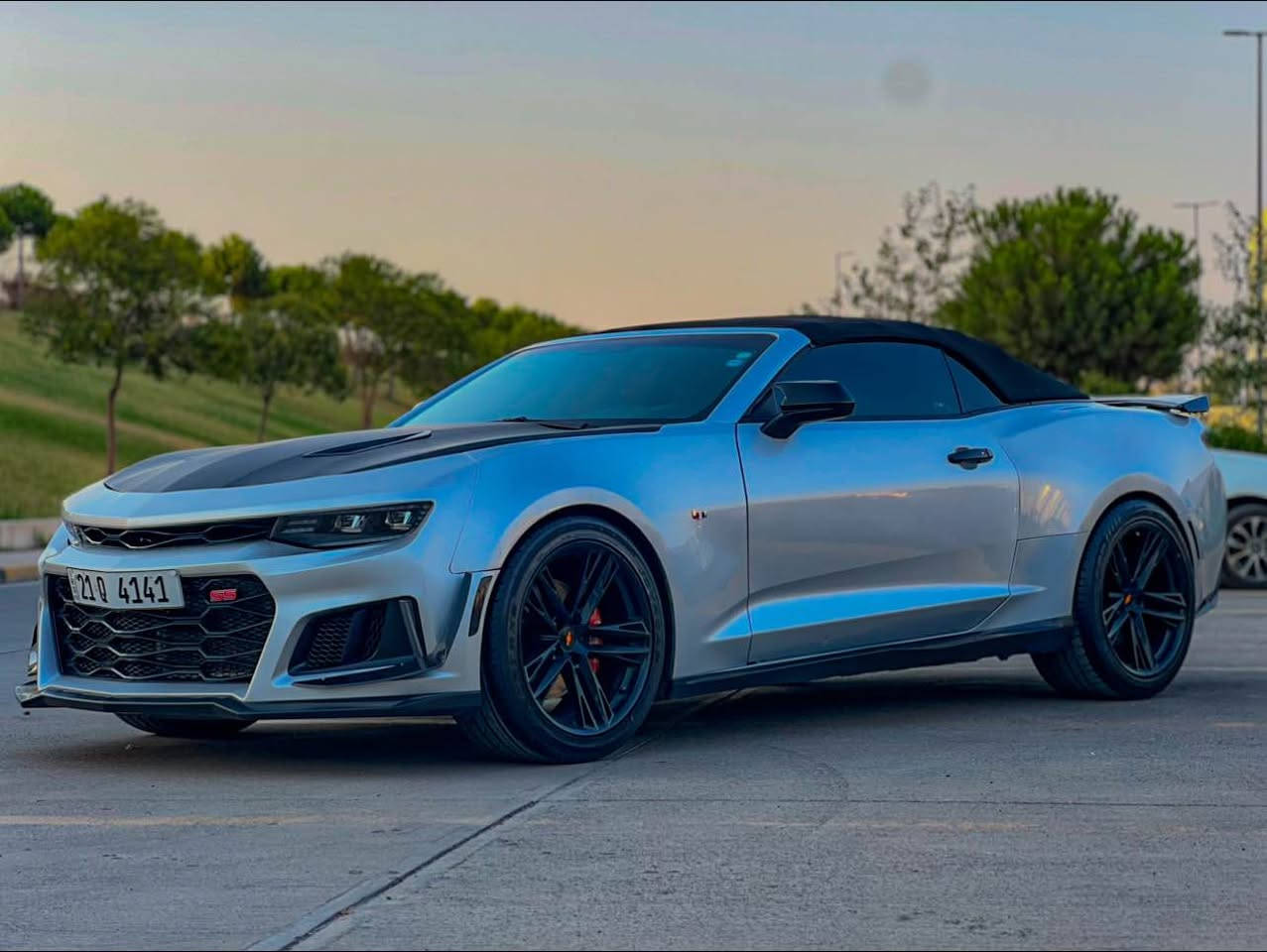 سلام عليكم 
كمارو اس اس 6.2
2017

بيع او مراوس 
ثمانية سلندر  
محرك گير مامفتوح 
مواسفات فول گير محرك اكسل بشرت كفالة عامة  سيارة بيها ٢ قتعة   و شبر چاملغ سايق و جاملغ خلفي سايق بدون دواخل بدون ارباك ماشي ٧٠ مايل 
رقم هزة سنوية جديد تحويل 
وكالة بشرت  سيارة مابيها ربع مصرف 
كلشي جديد كشف بشرت
147$  مجال *********** شمشمل, السليمانية
