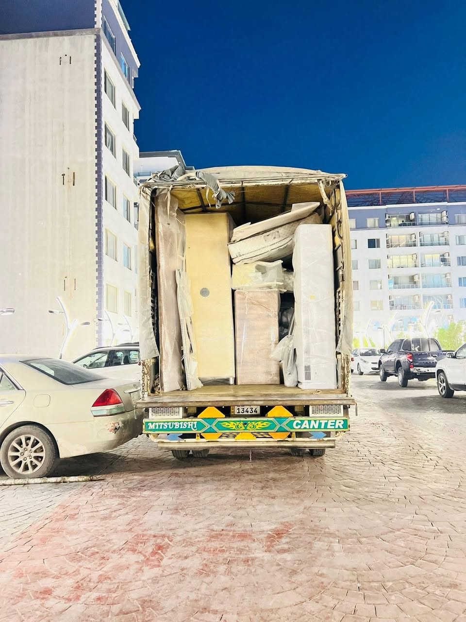 🚛اتريد تنقل أثاث بيتك؟و محتار وماتدري شنو الحل؟
الحل ويه شركه الطيب  لنقل الاثاث المنزلي
نوصلك لأي مكان وبأرخص الأسعار 💸

📦 خدماتنا: ✅ كادر متخصص بنقل الأثاث
✅ نجار لفتح وشد غرف النوم
✅ فني لتنصيب السبالت
✅ سيارات نقل (هينو - كنتر - كيا)
✅ تغليف كامل حسب الطلب

⏱ النقل خلال أقل من 24 ساعة، ولجميع محافظات العراق من الشمال للجنوب 🇮🇶
📞 للاتصال أو واتساب ***********✔️
كلشي اسهل ويه شركت الطيب ✔️***********🔹 ⁨
